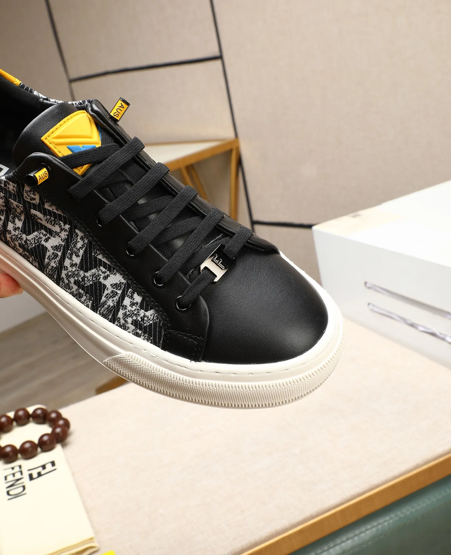 Men's shoes 💰400🕷🕷[FENDI] Fendi fashionable casual men's shoes 🇨🇳Original official website 1:1 model opening, new models are available first 💯Not high-profile but avant-garde, simple About low-key and fashionable, super versatile style 🌿 Made of original cowhide ➕ Pigskin lining 🎋 The version is comfortable on the feet, so rigorous for any small place, and the workmanship is first-class 🍍38-44 Large quantities in stock